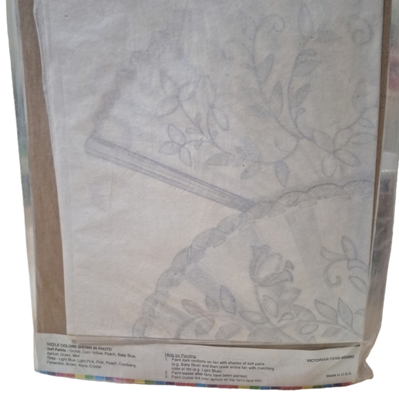 NOS 1991 DIZZLE Pre-Shaded Victorian Fans 14" X 17" Sheet Hot Iron On #52092 - Picture 3 of 10
